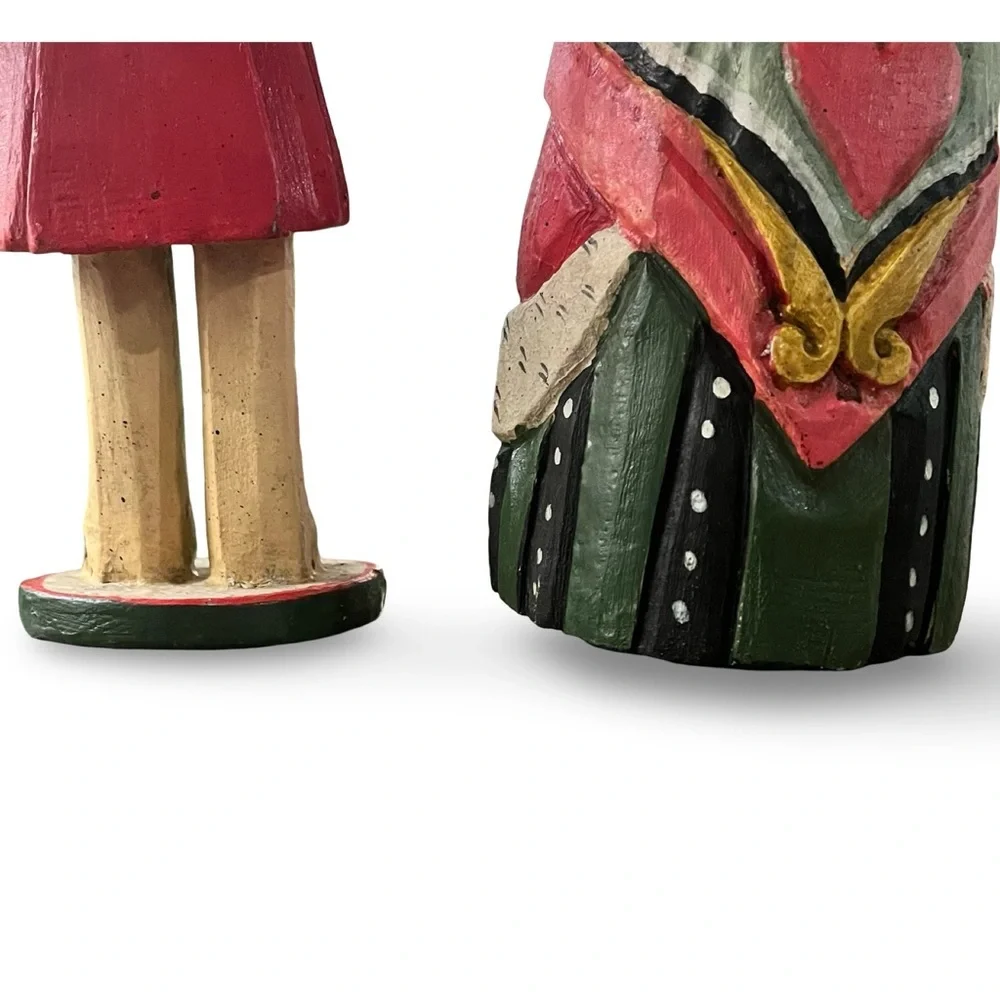 House of Hatten Vintage Victorian Caroler Couple 12” Scale